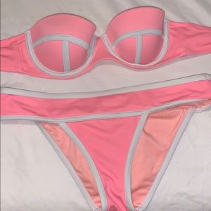 Victoria’s Secret strapless bikini
